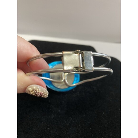 Silvertone  Bangle Bracelet DICHROIC GLASS OVAL Hinged 7.5" - Picture 4 of 5